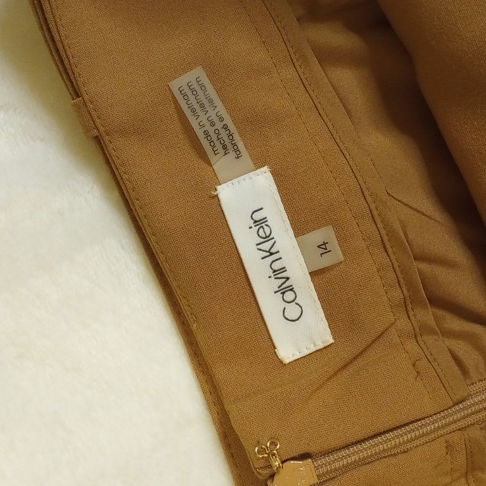 Calvin Klein | Tan Trench Coat Skirt - Picture 2 of 2